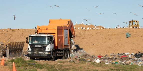 Photo Garbage truck